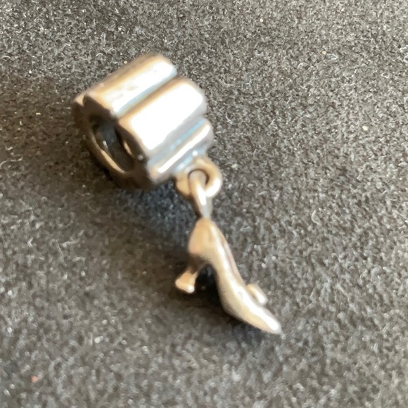 Pandora shoe charm - Picture 2 of 2